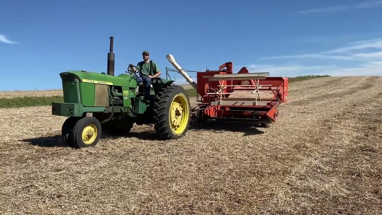 (フランクリンミント Allis Chalmers コンバイン　ブリキ 1/12 Allis Chalmers 60A All Crop Harvester by Franklin Mint