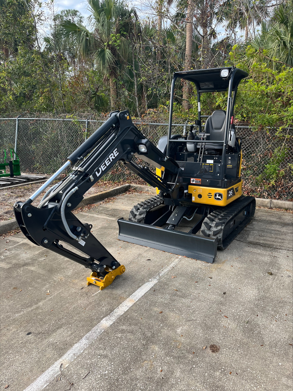 Hitachi ZX26U-5N Excavator | AllMachines