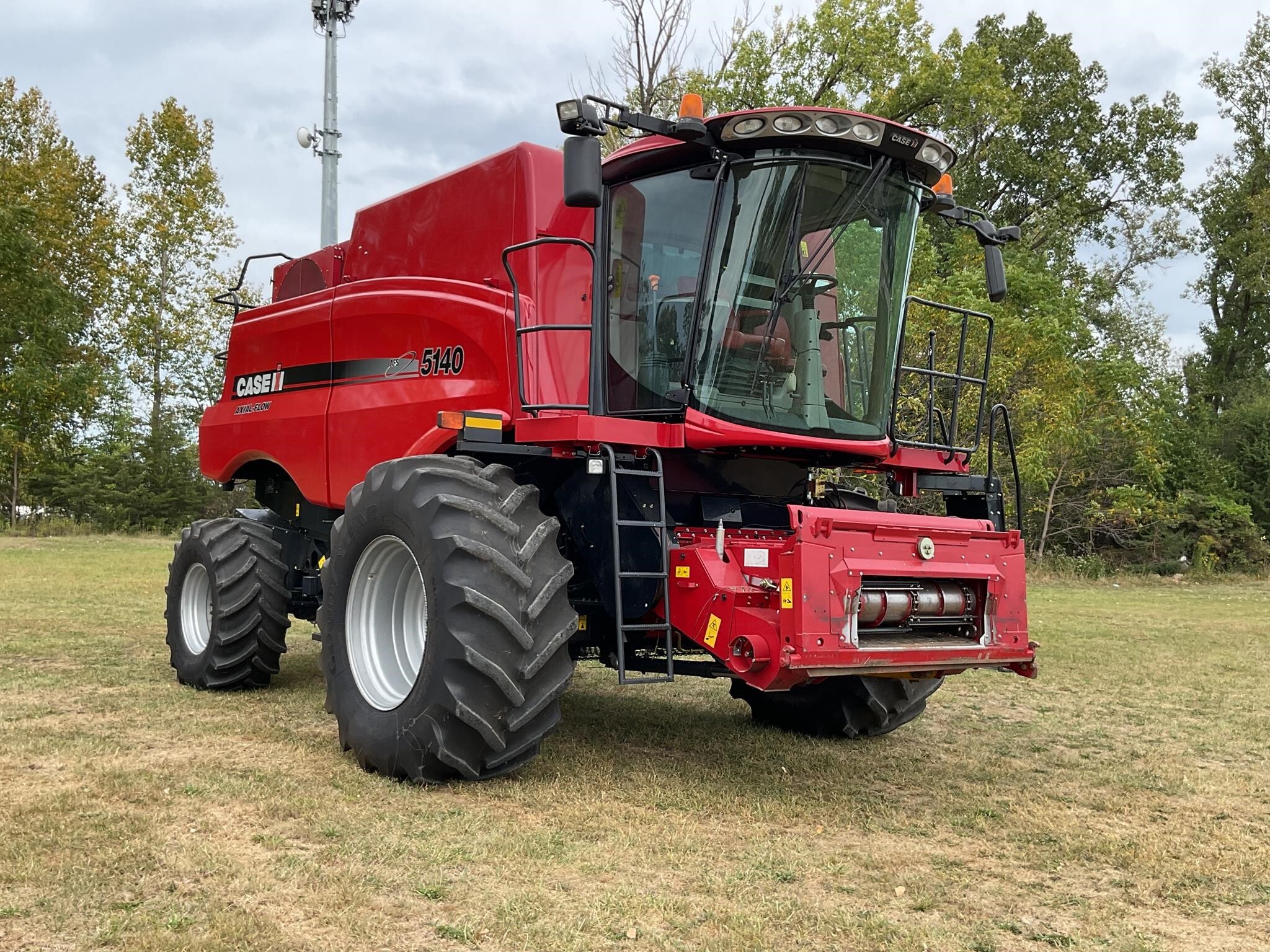 Case IH 5140 Combine Harvester Specs