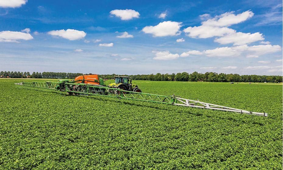 Amazone UX 4201 Super Sprayer | AllMachines