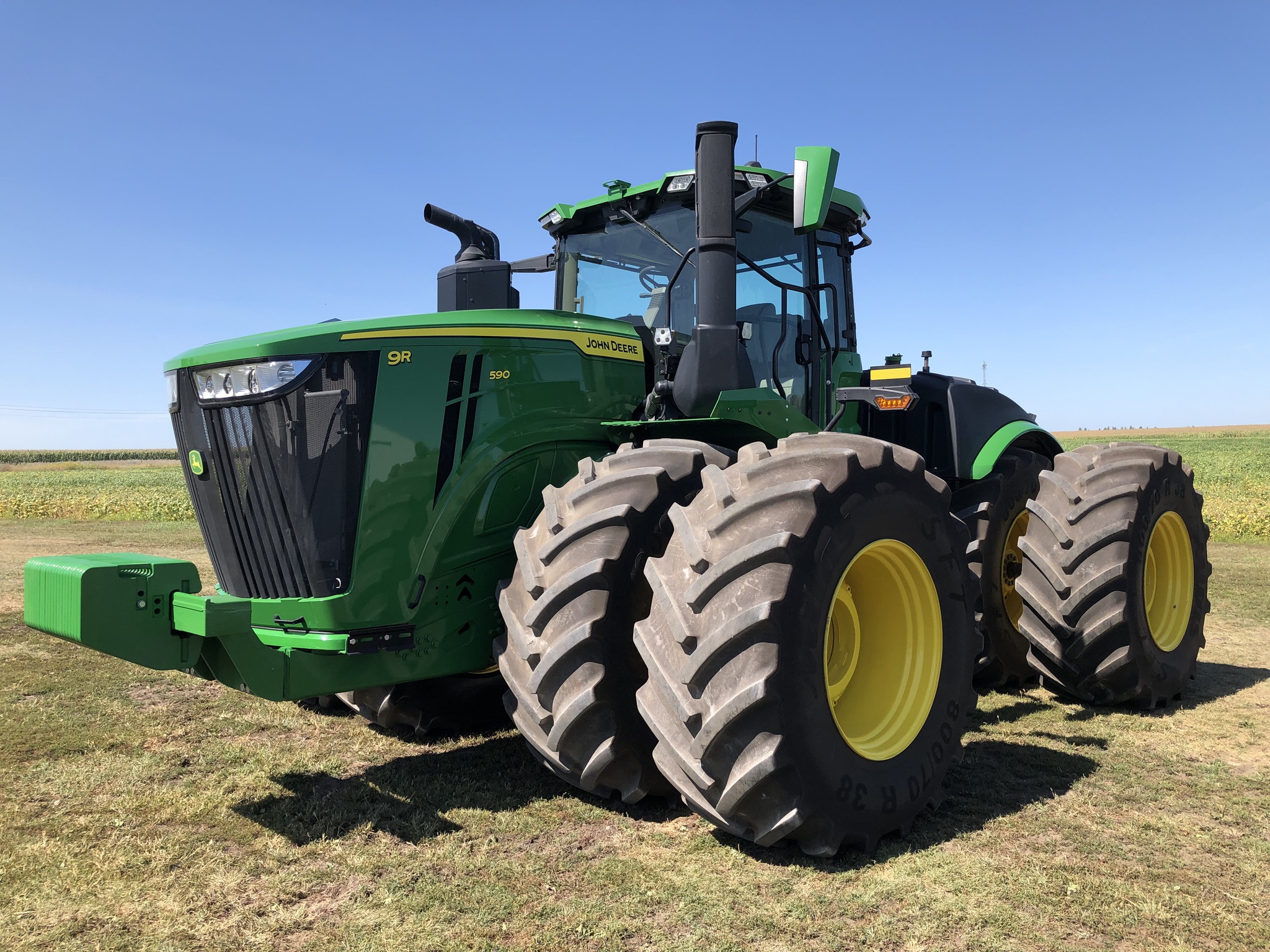 John Deere 9R 590 Tractor | AllMachines