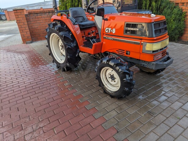 Kubota GT-8 Tractor | AllMachines