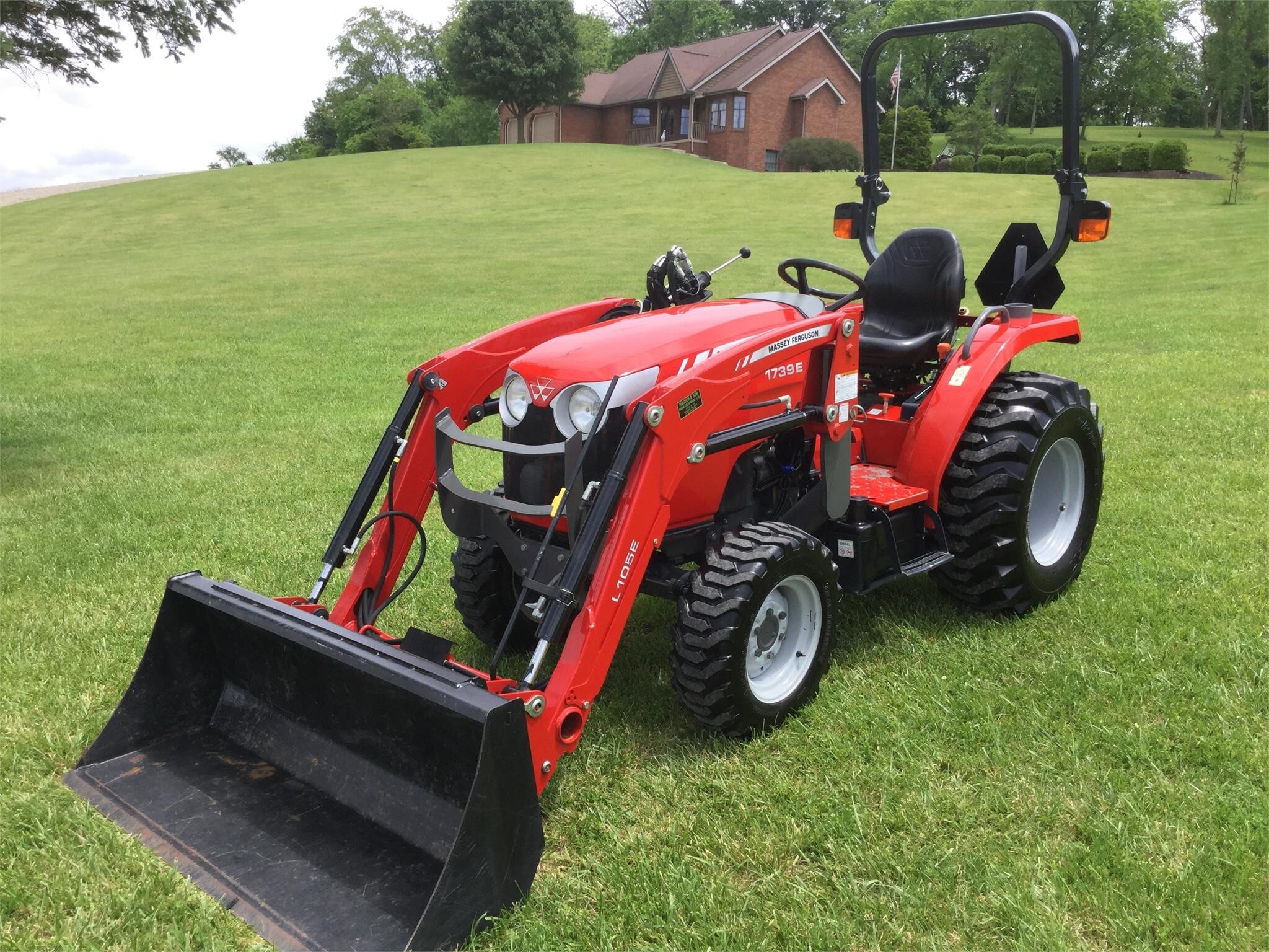 Massey Ferguson 1739E Tractor | AllMachines