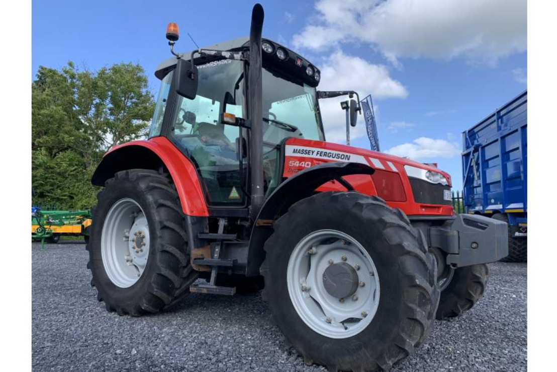 Massey Ferguson 5440: Attachments, Specs, Price