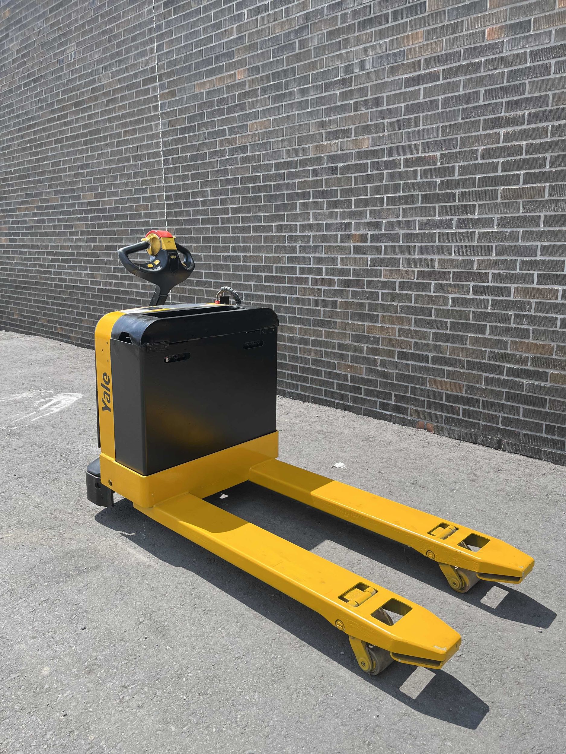Yale MPB040 Pallet Jack: Specs, Dimensions, Manuals