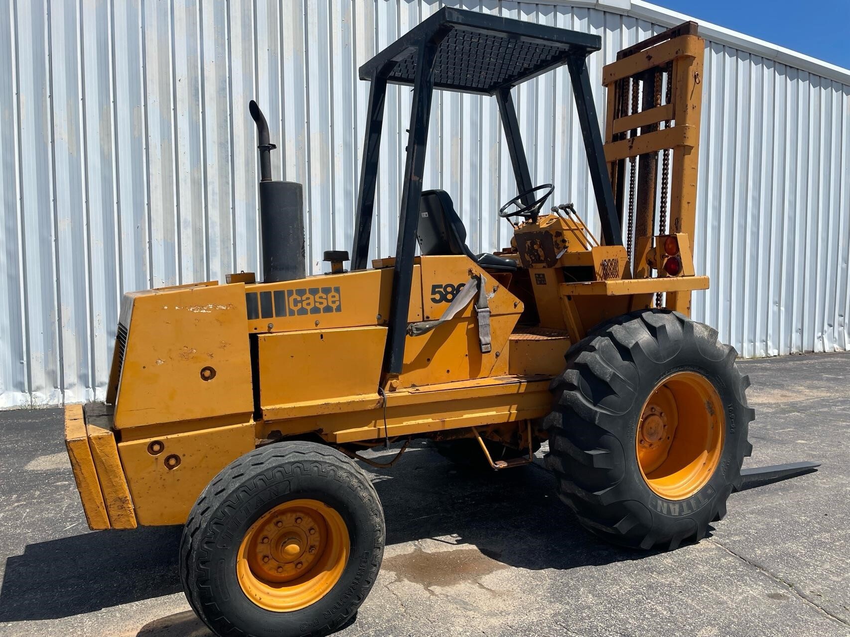 J I Case 584E 585E 586E Forklift Operator's Manual – Reproduction By Peaceful Creek