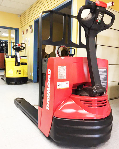 The Raymond Corporation 102T F45L Pallet Jack: Specs
