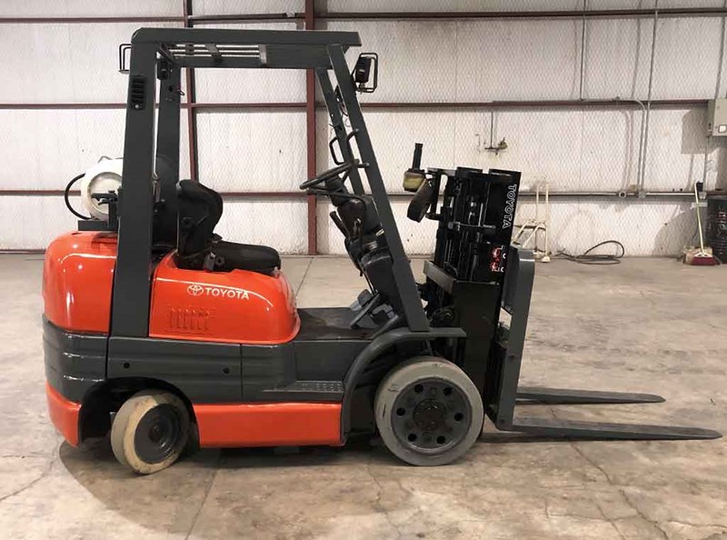 Toyota 42-6FGCU25 Forklift: Specs, Dimensions, Manuals